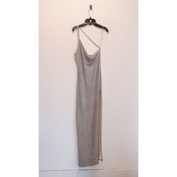 The SEI One Shoulder Gown in Frost size L - Picture 8 of 13